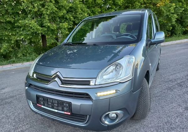 Citroen Berlingo cena 26900 przebieg: 220000, rok produkcji 2012 z Zamość małe 742